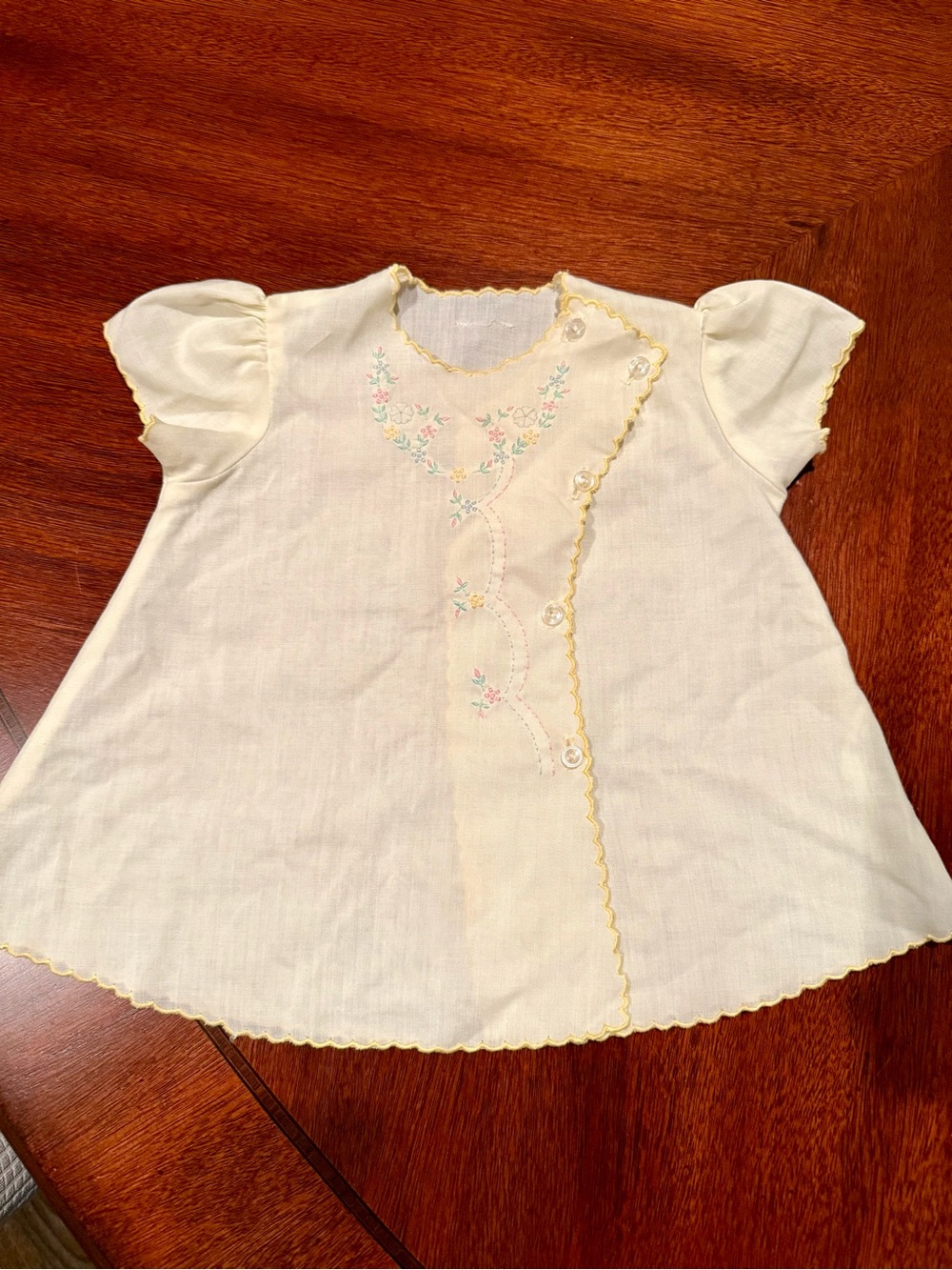 Vintage 1990s Pale Yellows Baby Girl Embroidered Flutter Sleeve Blouse